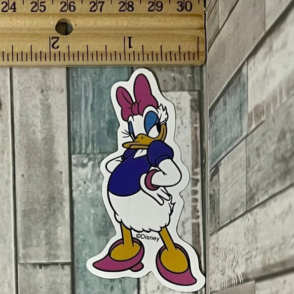 🌀10/$10🌀 Disney Mickey Mouse & Friends Waterproof Vinyl Sticker Decal - Picture 2 of 2